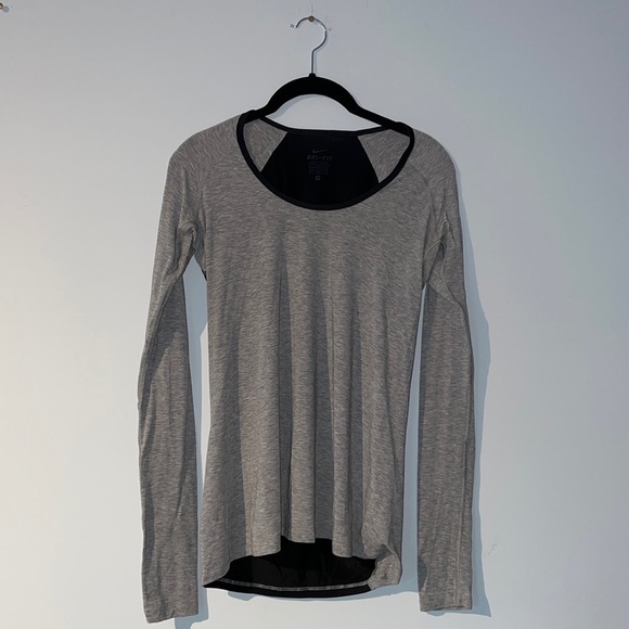 NIKE Gray & Black Mesh Back DriFit Long Sleeve Top Size: M - Picture 1 of 7